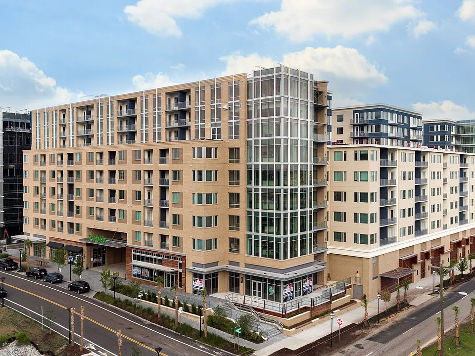10 WestEdge apartments community photo