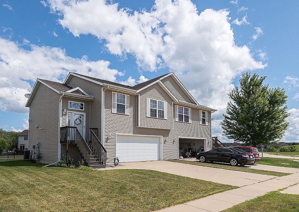 1st image of 1575 Deerfield Dr