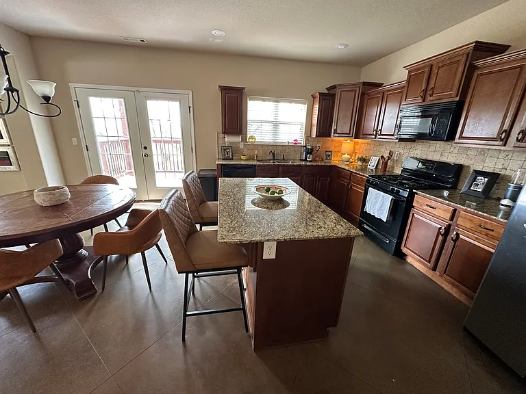 3712 Glenwood Springs St — Photo 34