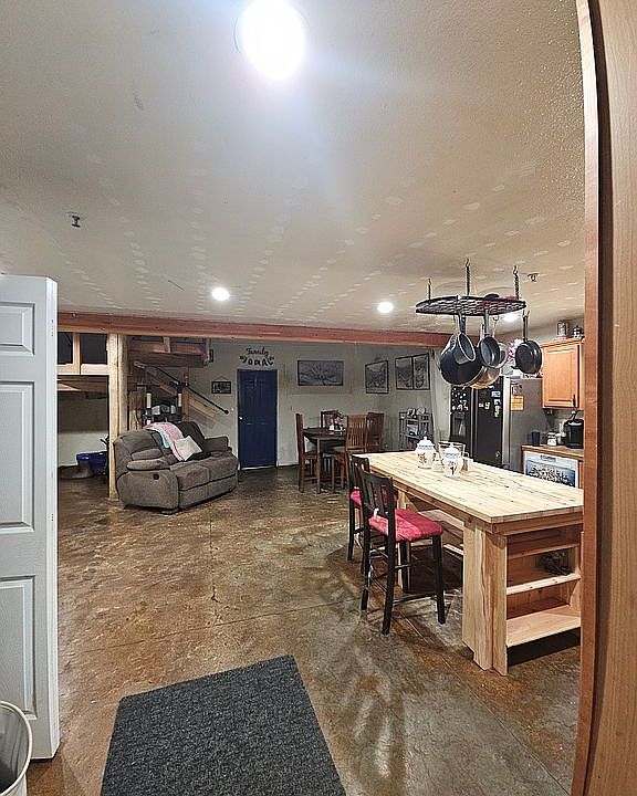 1st image of 10945 Washington Rd