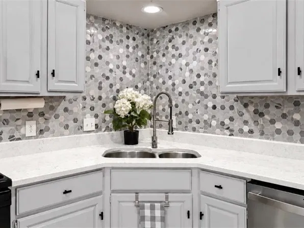 106 Copperfield, Williamsburg, VA 23185