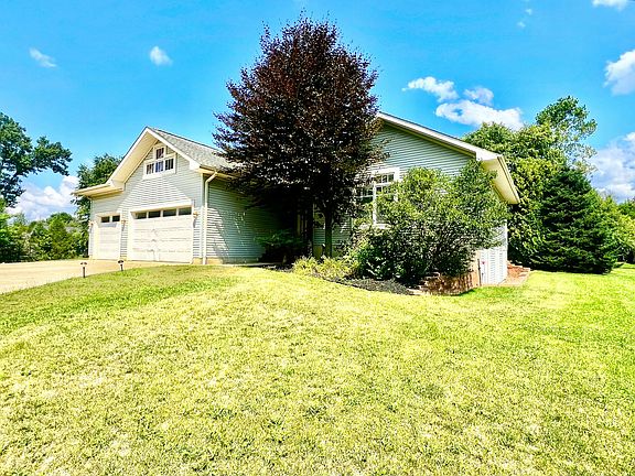 5th image of 132 Remington Dr