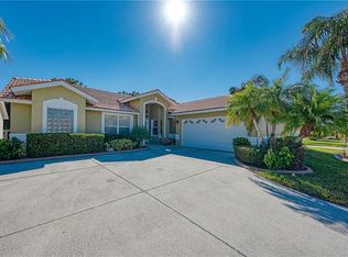 8319 Parkside Dr, Englewood, FL 34224