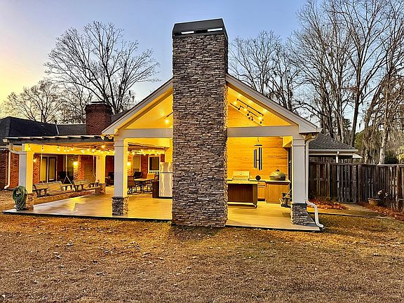 2nd image of 6601 Hollis Dr