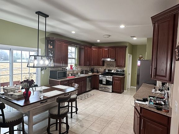 Eat in Kitchen.