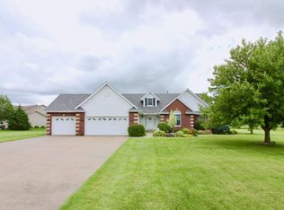 7005 124th St, Blue Grass, IA
