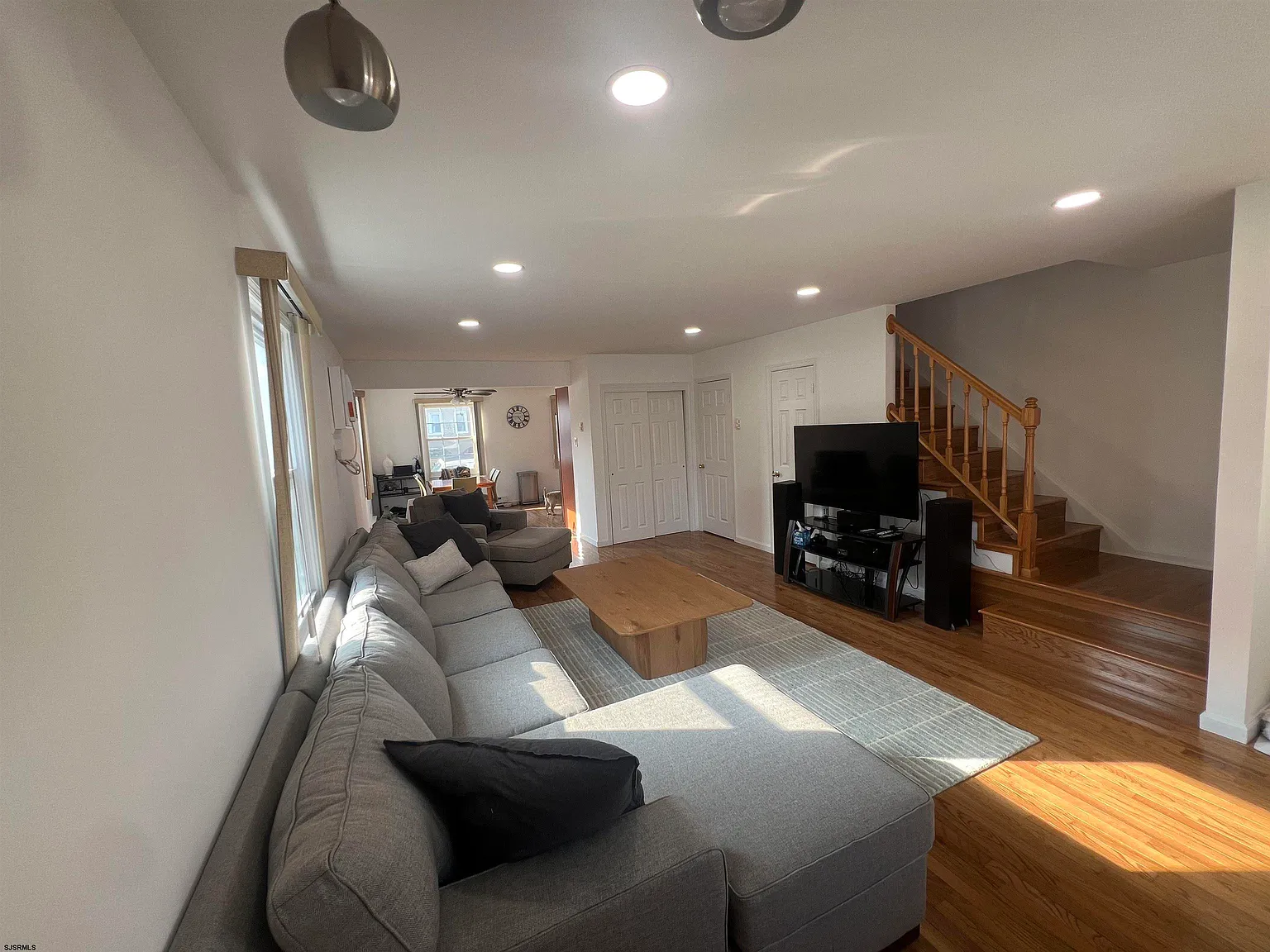 3 bed, 1.5 bath, $1,500 — Photo 3
