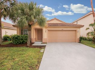1453 NW 208th Ter, Hollywood, FL 33029
