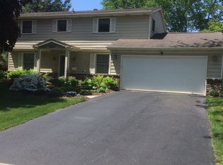 3907 Fairwood Dr, Sylvania, OH 43560