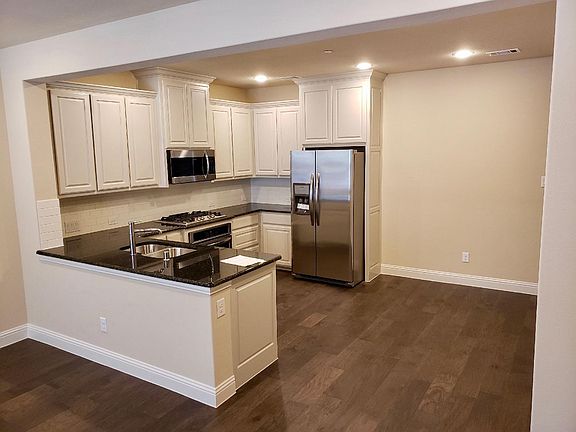 4th image of 7217 Huckleberry Dr