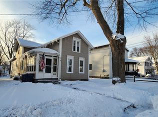 55 Chapel St, Lockport, NY 14094