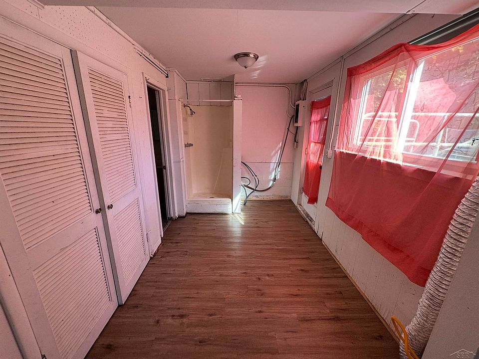13th image of 3088 Schaefer St
