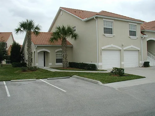 7224 Cedar Hollow Cir Photo 1