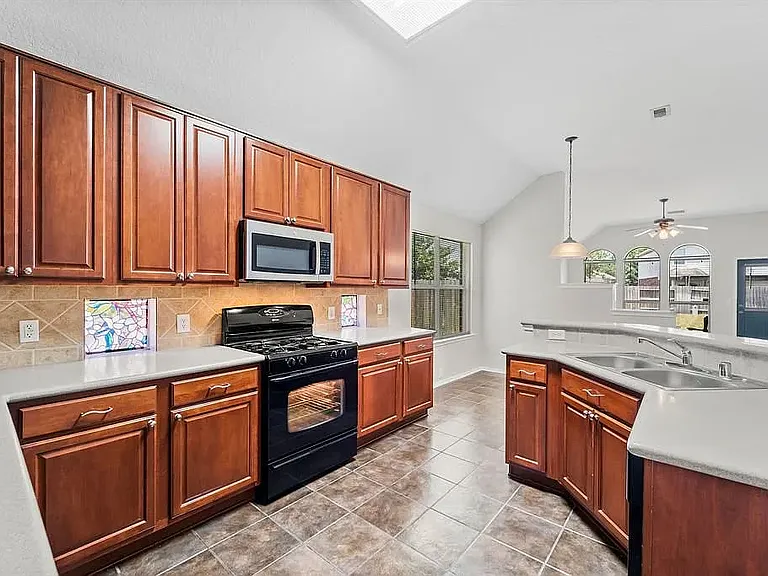 30303 Mesa Valley Dr — Photo 3