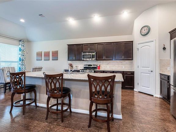 4th image of 13804 Glen Mark Dr