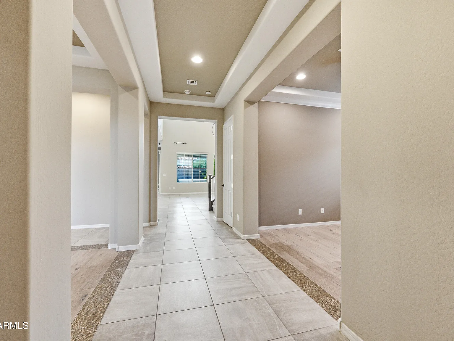 4 bed, 3.5 bath, 3528 sqft, $3,900 — Photo 2
