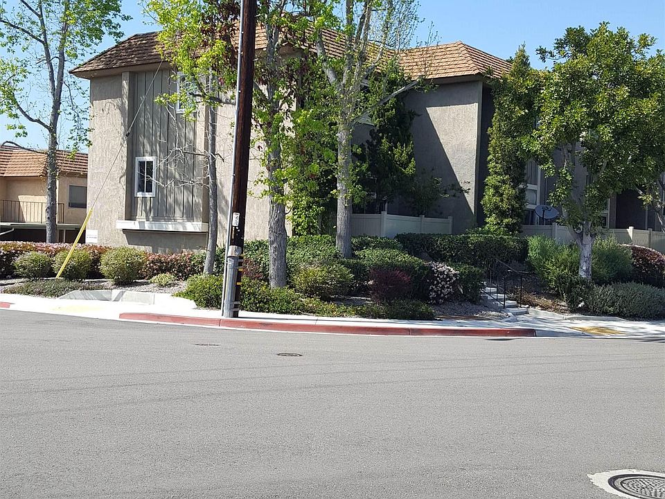1st image of 2726 Meadow Lark Dr