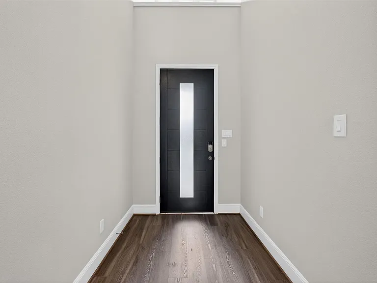 3123 Lantana Trl — Photo 3