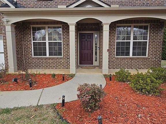 5th image of 2510 Benefield Rd