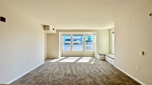 655 12th St Photo 1