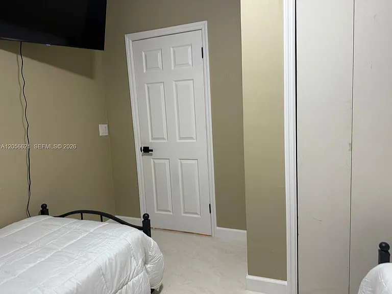 940 NE 155th Ter — Photo 21