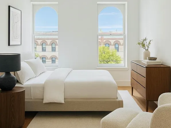 1823 Woodbine Street image 2 of 4