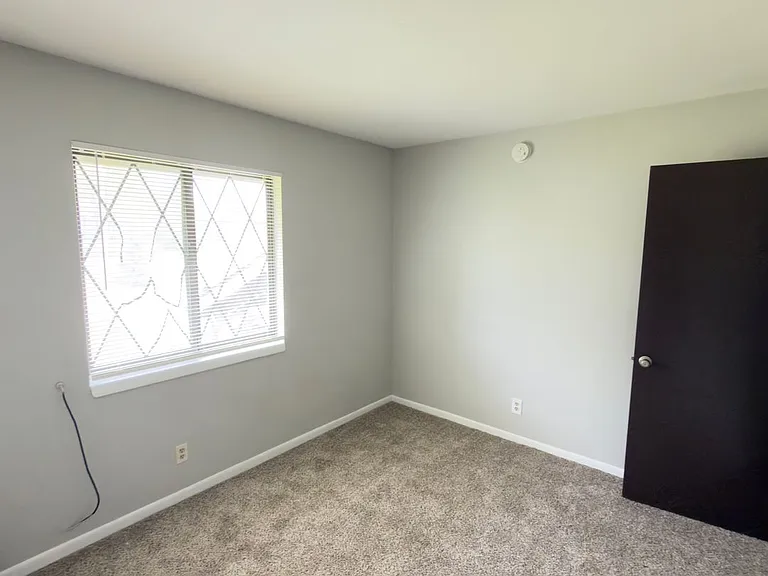 2612 Ardmore St SE — Photo 17