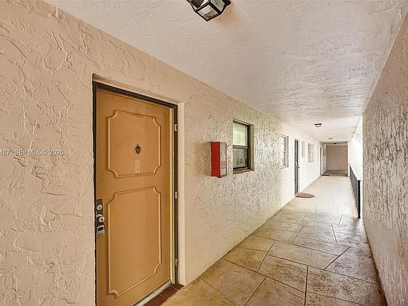 2nd image of 469 N Pine Island Rd APT B306