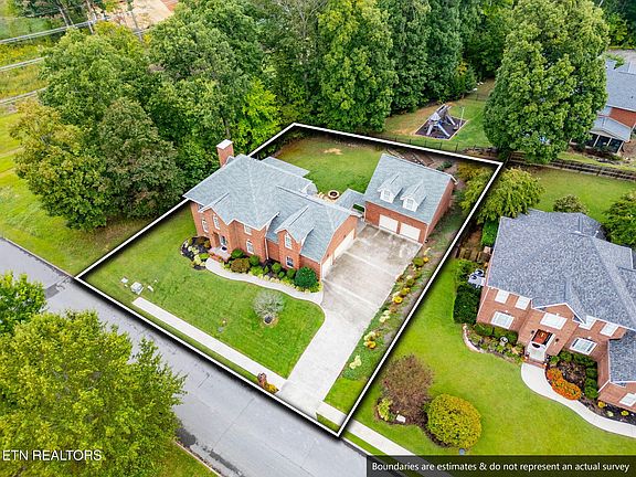 3rd image of 8330 Lake Village Cir