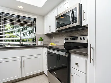 Ridgecrest Apartments