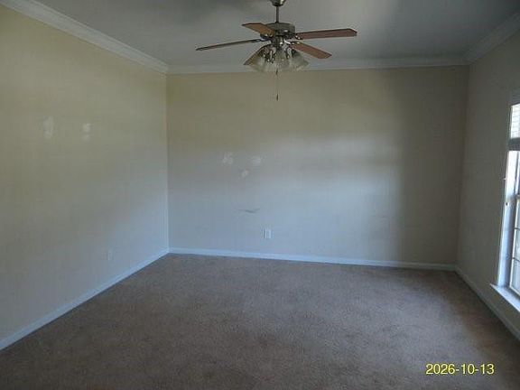 4th image of 21 Paladian Way