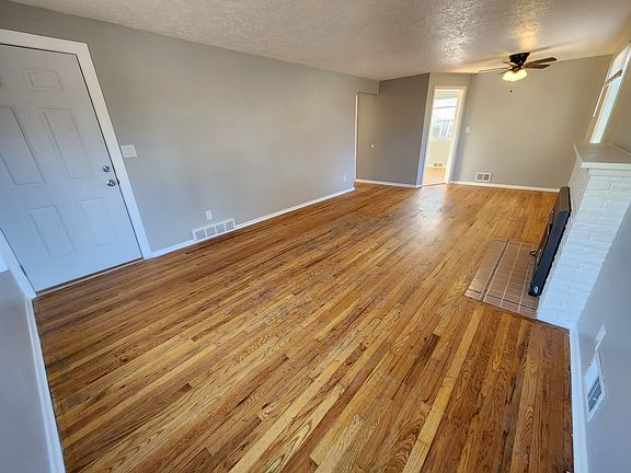 3rd image of 3724 E 18th Ave