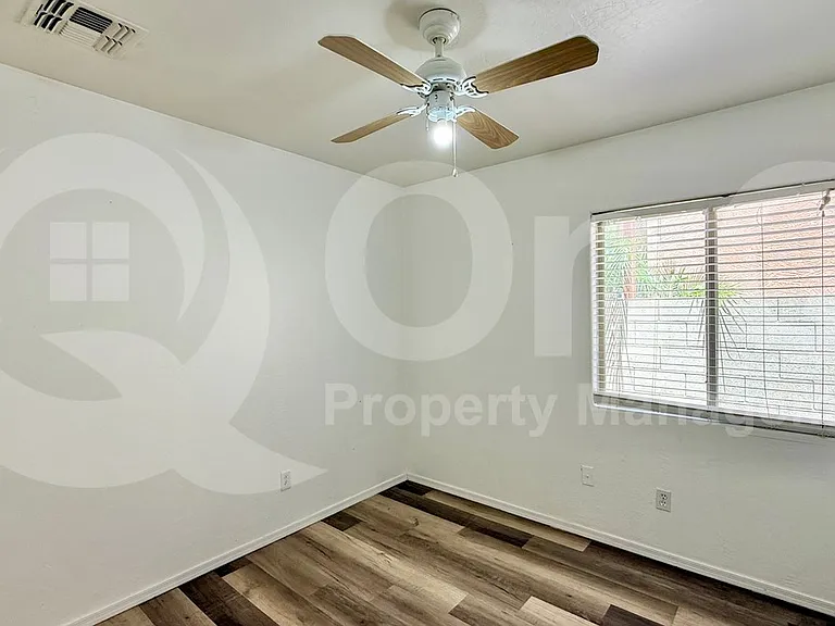 11738 W Flanagan St — Photo 15
