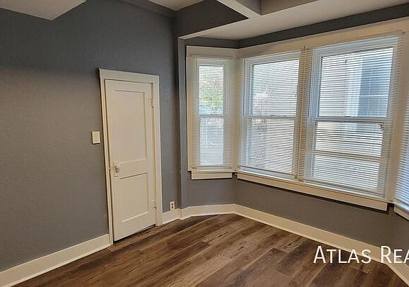 3rd image of 224 Spruce St APT 4
