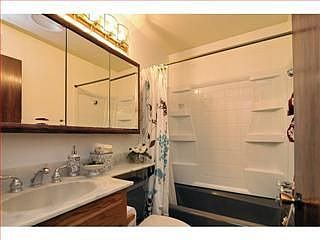 2nd image of 4816 Kinghurst Dr