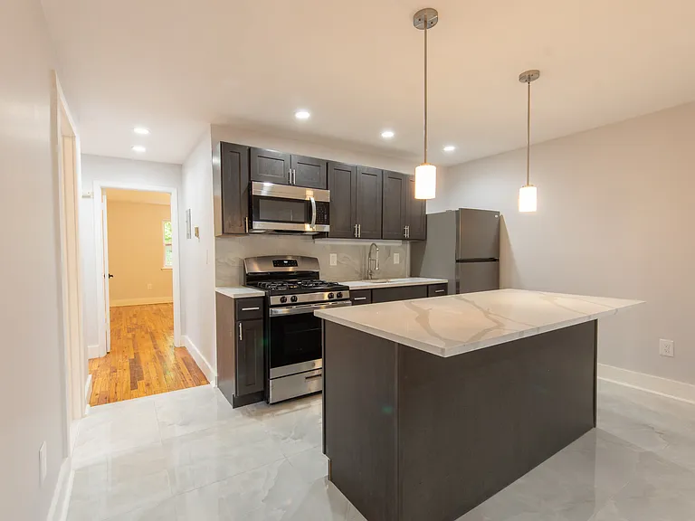 River Edge Apartments — Photo 83