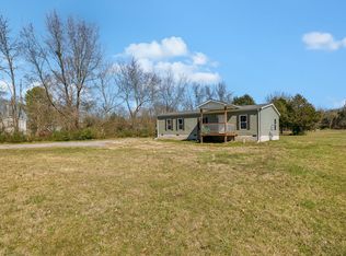 1150 Middle Fork Rd, Hartsville, TN 37074