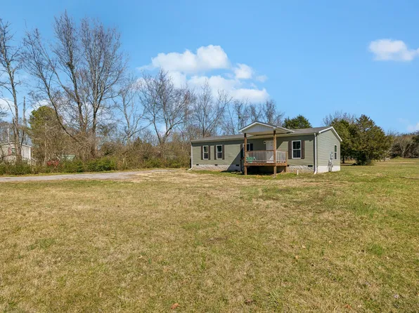 1150 Middle Fork Rd, Hartsville, TN 37074