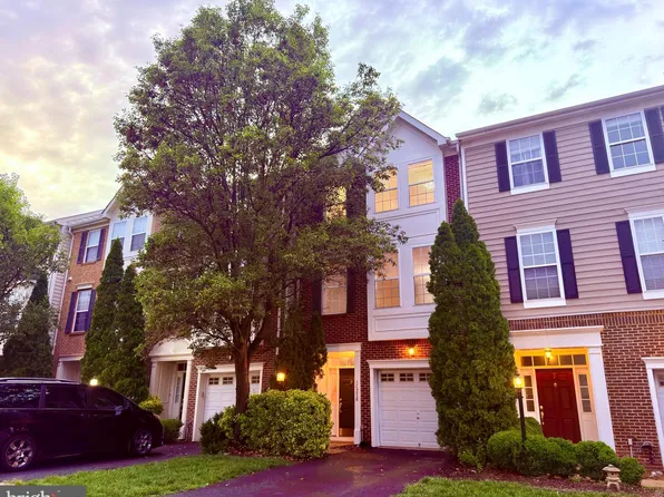 14216 Legend Glen Ct, Gainesville, VA 20155