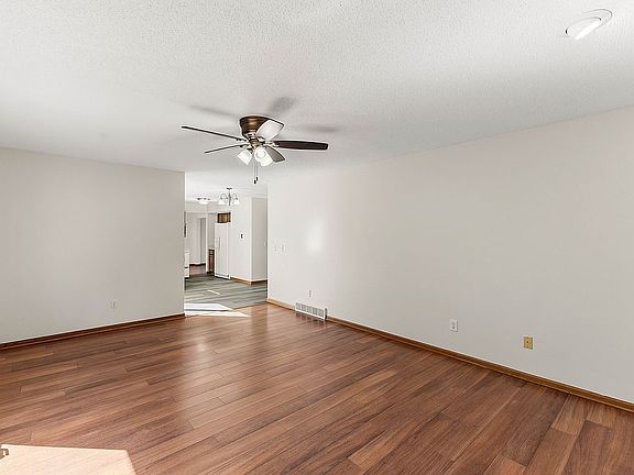 2nd image of 449 E Burnham Ave