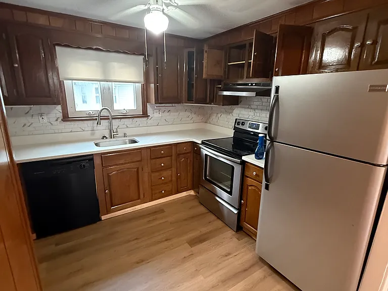 365 Ames St #2 — Photo 2