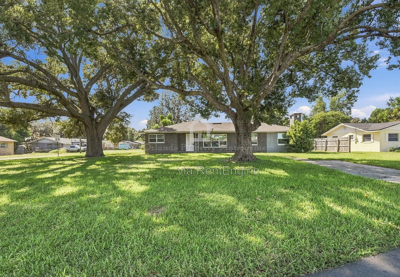 3 bed, 2.0 bath, 1530 sqft, $2,200 — Photo 2