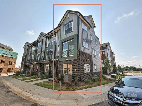 1308 Walter Taylor Way #Eqx0105, Charlotte, NC 28206
