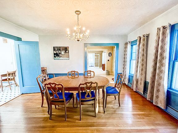 2nd image of 215 Hartsdale Ave