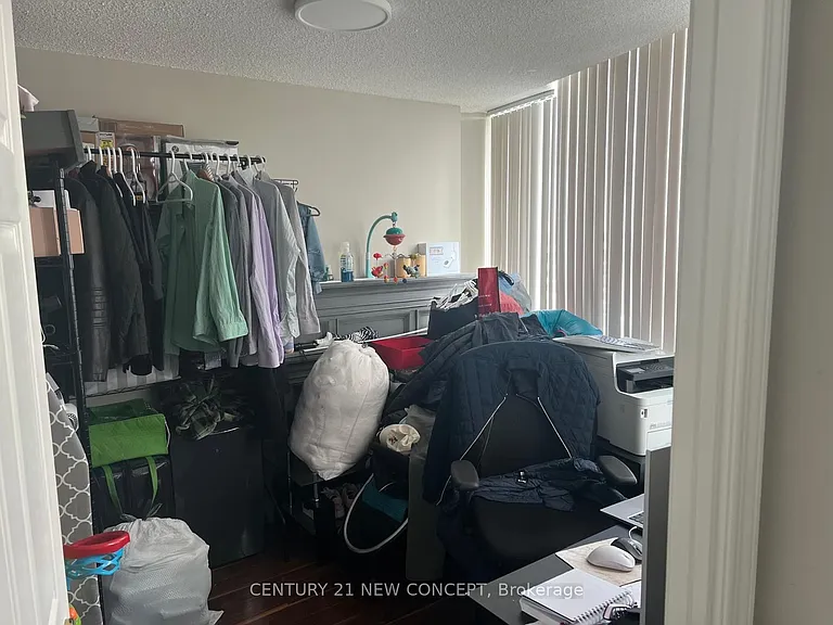 18 Spring Garden Ave #2810 — Photo 5