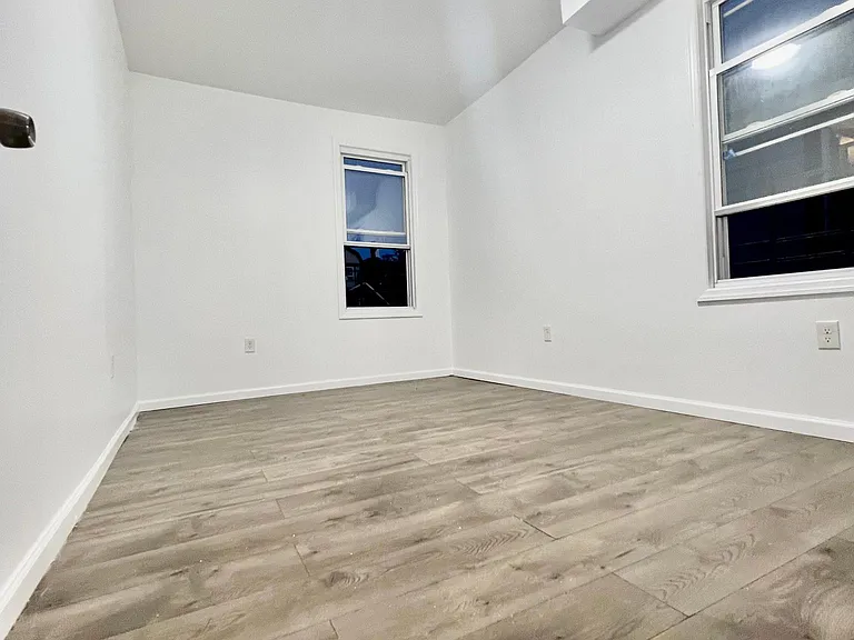 43 Warner St — Photo 5