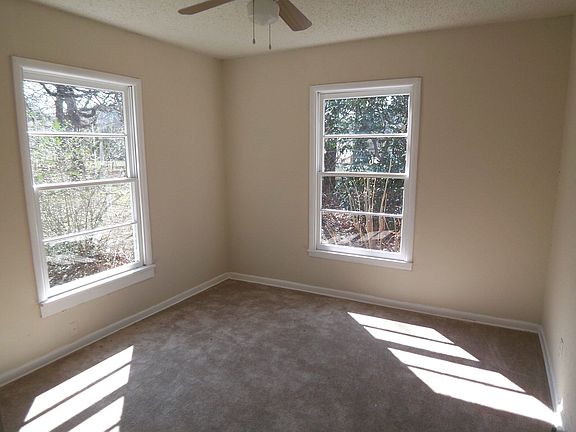 4th image of 1208 Brown Trl