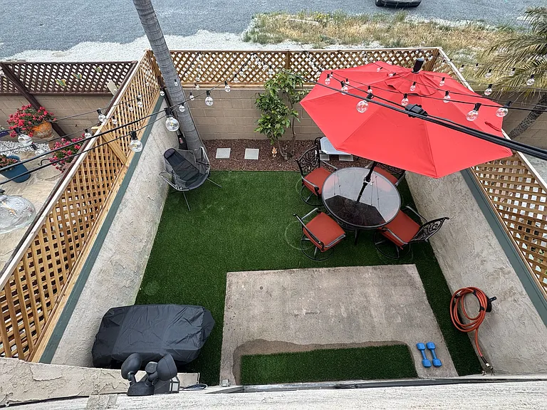 4572 W Point Loma Blvd — Photo 23