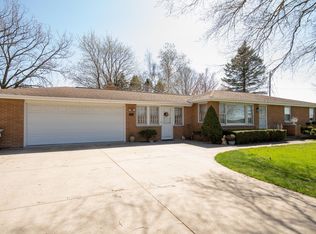 675 W Snell Rd, Oshkosh, WI 54901