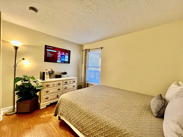 260 Overbrook Ct — Photo 10